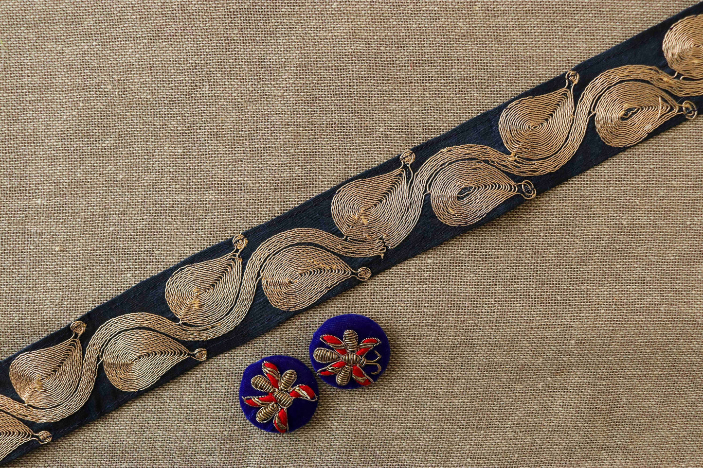 Deep Blue Gold Paisley Trim,Blue Gold Embroidered Border,Blue Bridal Lace,Indian Fabric Blue Saree Border,Price/mtr