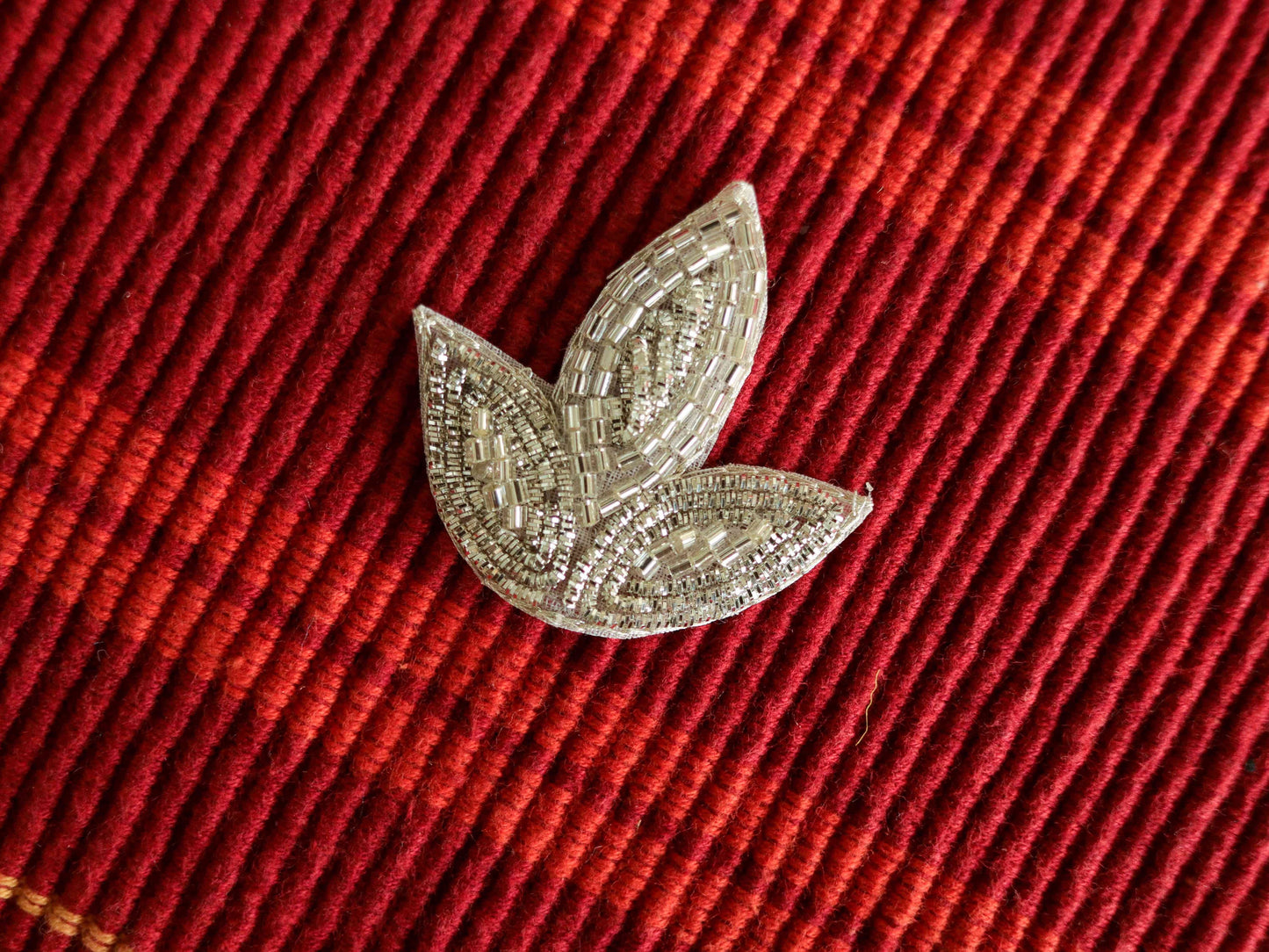 Silver Leaf butti embroidered patch,Handmade three leaf silver zari sequin applique,Silver zari 3 leaf patch,DIY Patch, 2 pieces