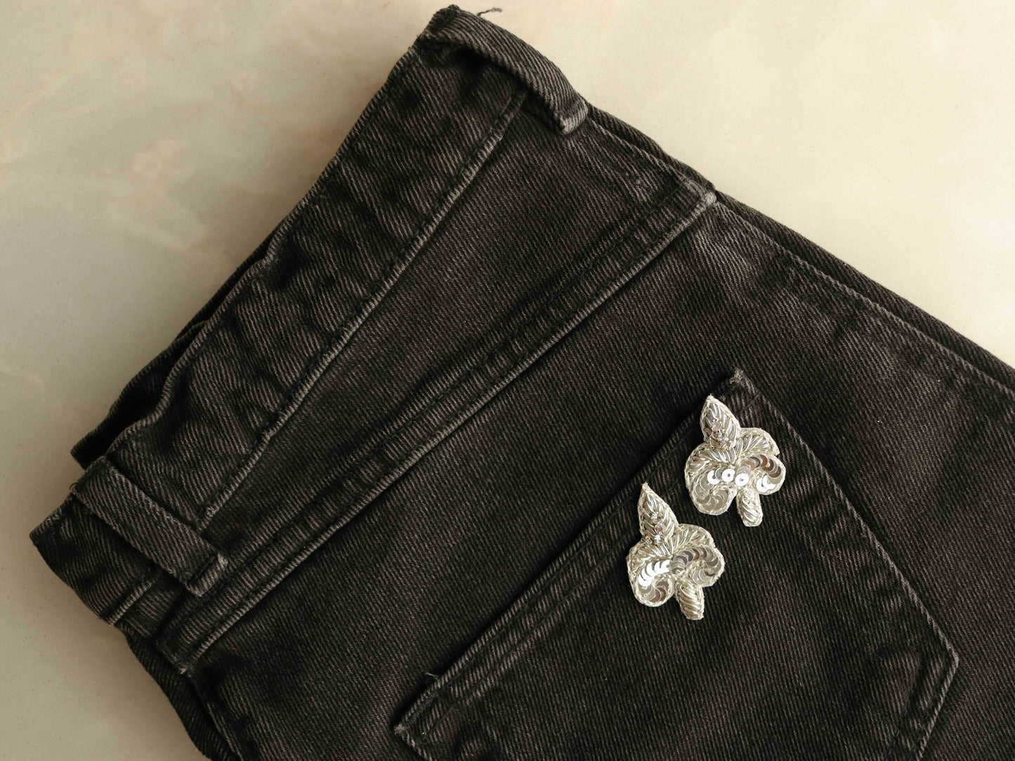 Silver Leaf butti embroidered patch,Handmade silver zari sequin applique,Silver zari floral patch,DIY Patch, 2 pieces