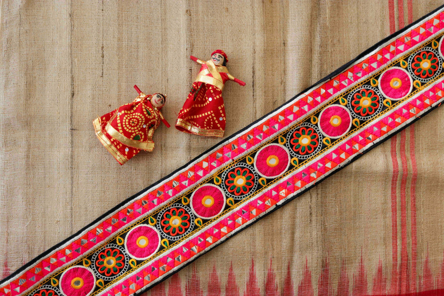 Black Pink Mirror Kutchi Trim,Indian Embroidered Border,Black Faux Mirror Lace,Tribal Boho Hippie Saree Border,Price/mtr
