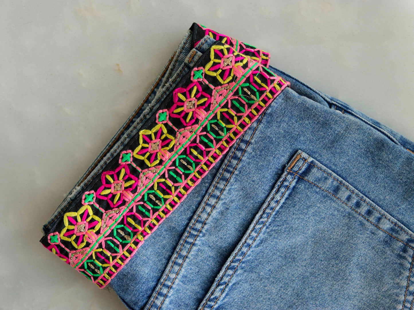 Black Pink Embroidered Kutchi Trim,Indian Embroidered Border,Black Pink Floral Lace,Tribal Boho Hippie Saree Border,Price/mtr