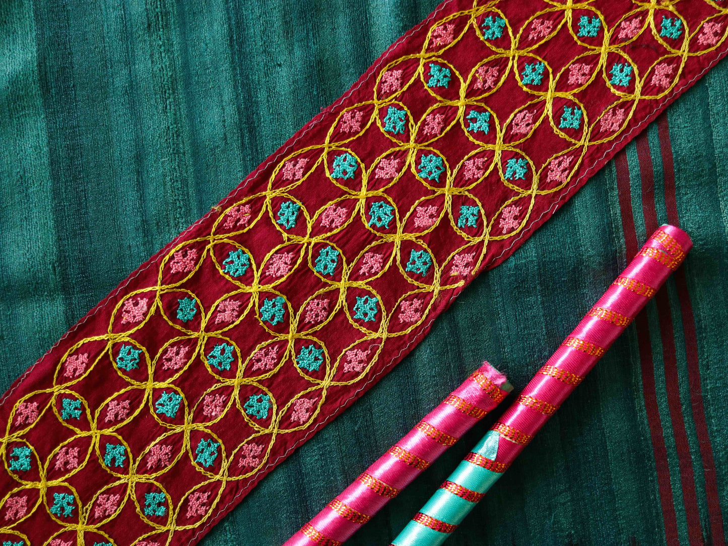 Red Pink Embroidered Kutchi Trim,Indian Handmade Embroidered Border,Red Multicolour Floral Lace,Tribal Boho Hippie Saree Border,Price/mtr