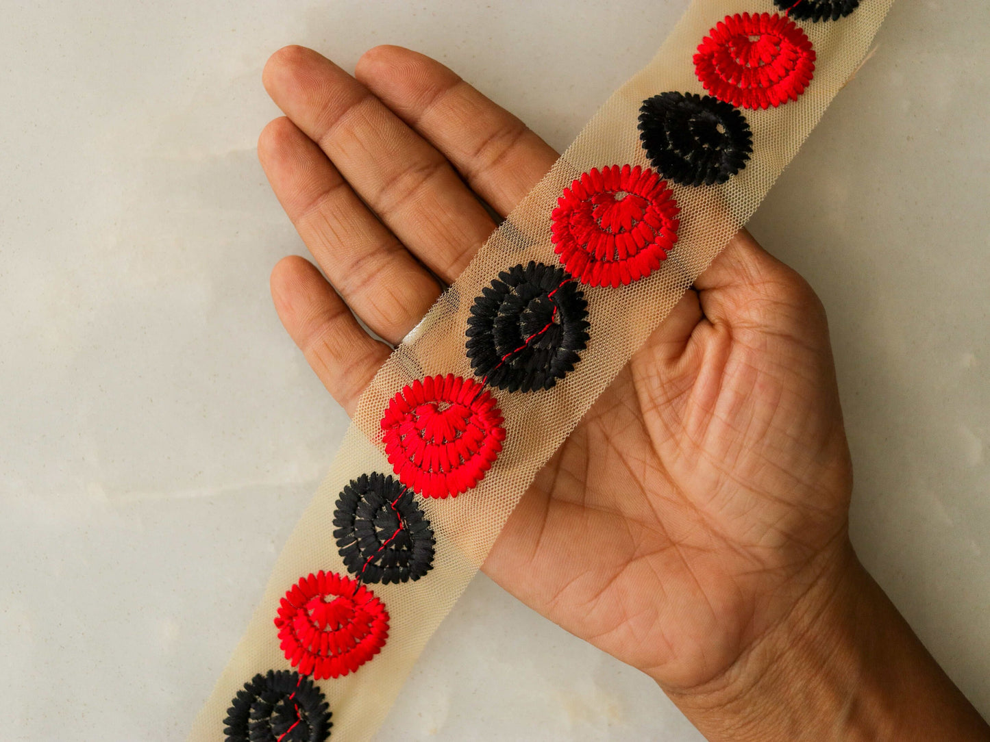 Black Red Floral Phulkari Trim,Embroidered Trim,Indian Fabric Border,Floral Black Red Net Lace,Boho Red Floral Saree Border,Price/mtr