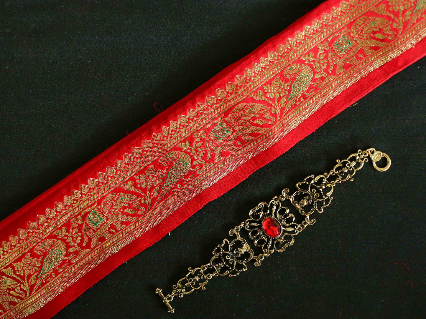 Red Parrot Elephant Banarasi Trim,Handmade Red Banarasi Border,Indian Brocade Lace,Designer Red Bird Saree Border,Price/mtr