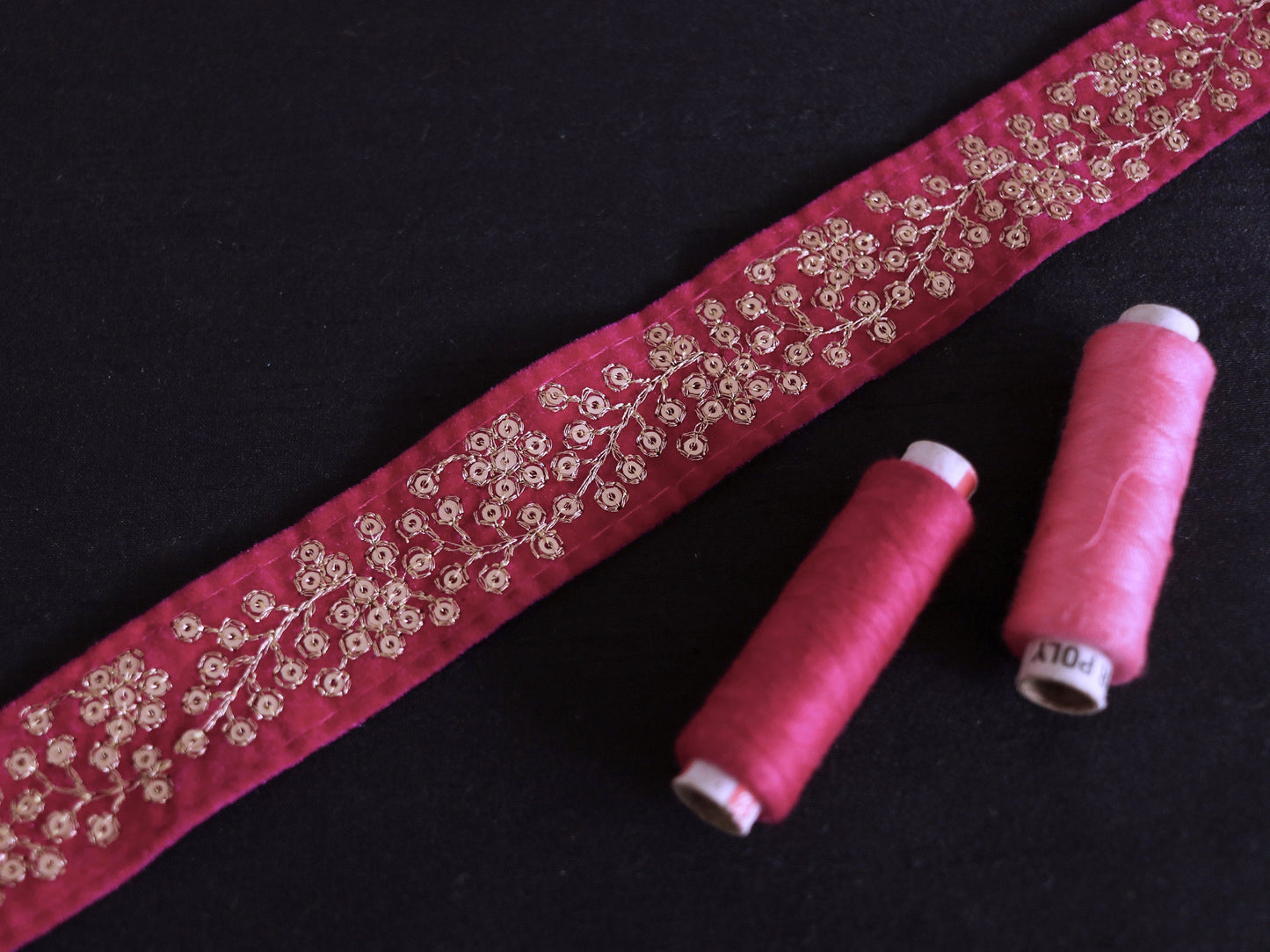Pink Gold Floral Velvet Trim,Indian Floral Embroidered Border,Pink Gold Floral Lace,Velvet Saree Border,Price/mtr