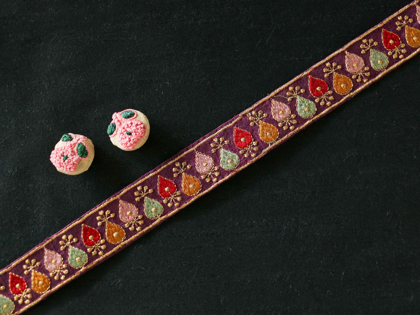 Plum Gold Teardrop Embroidered Trim, Multicolour Teardrop Border, Indian Floral Lace,Plum Pink Gold Lace, Plum Saree Border, Price/mt, CL