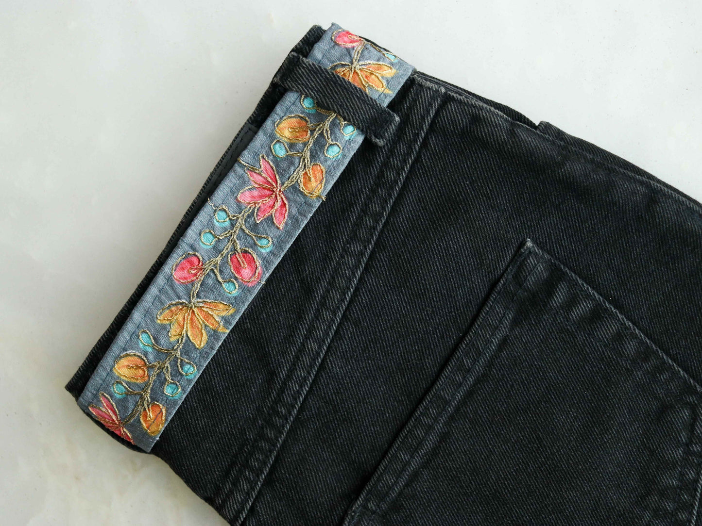 Grey Floral Digital Print Trim, Grey Pink Printed Border, Boho Floral Digital Print Lace, Floral Saree Border, インド刺繍リボン, Price/mtr