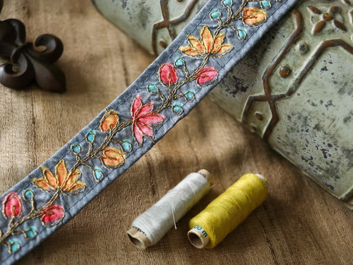 Grey Floral Digital Print Trim,Grey Pink Printed Border,Boho Floral Digital Print Lace,Floral Saree Border,Price/mtr