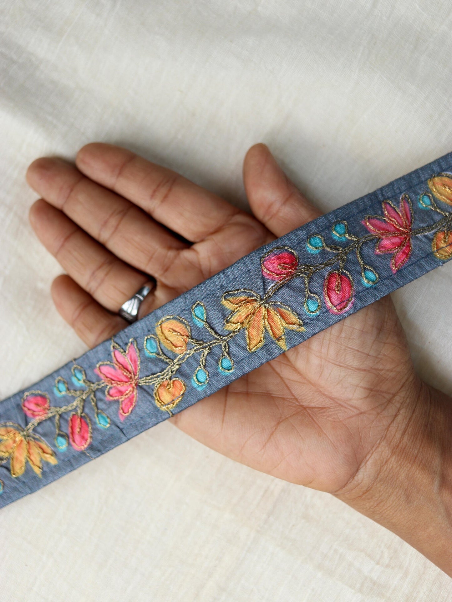 Grey Floral Digital Print Trim,Grey Pink Printed Border,Boho Floral Digital Print Lace,Floral Saree Border,Price/mtr
