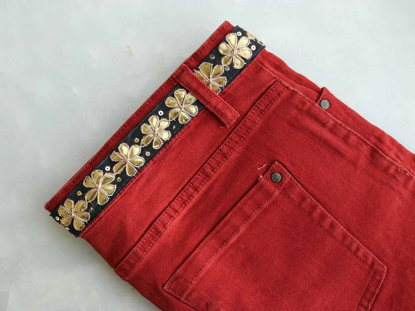 Black Gold Floral Embroidered Trim,Gold Gota Floral Border,Gota Floral Lace,Bridal Saree Border,Indian Fabric Trim,Price/mtr