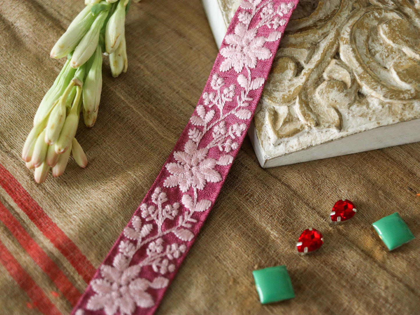 Pink White Floral Embroidered Trim,Indian Fabric Floral Border,Pink Lucknowi Chikankari Lace,Pink Floral Saree Border,Price/mtr