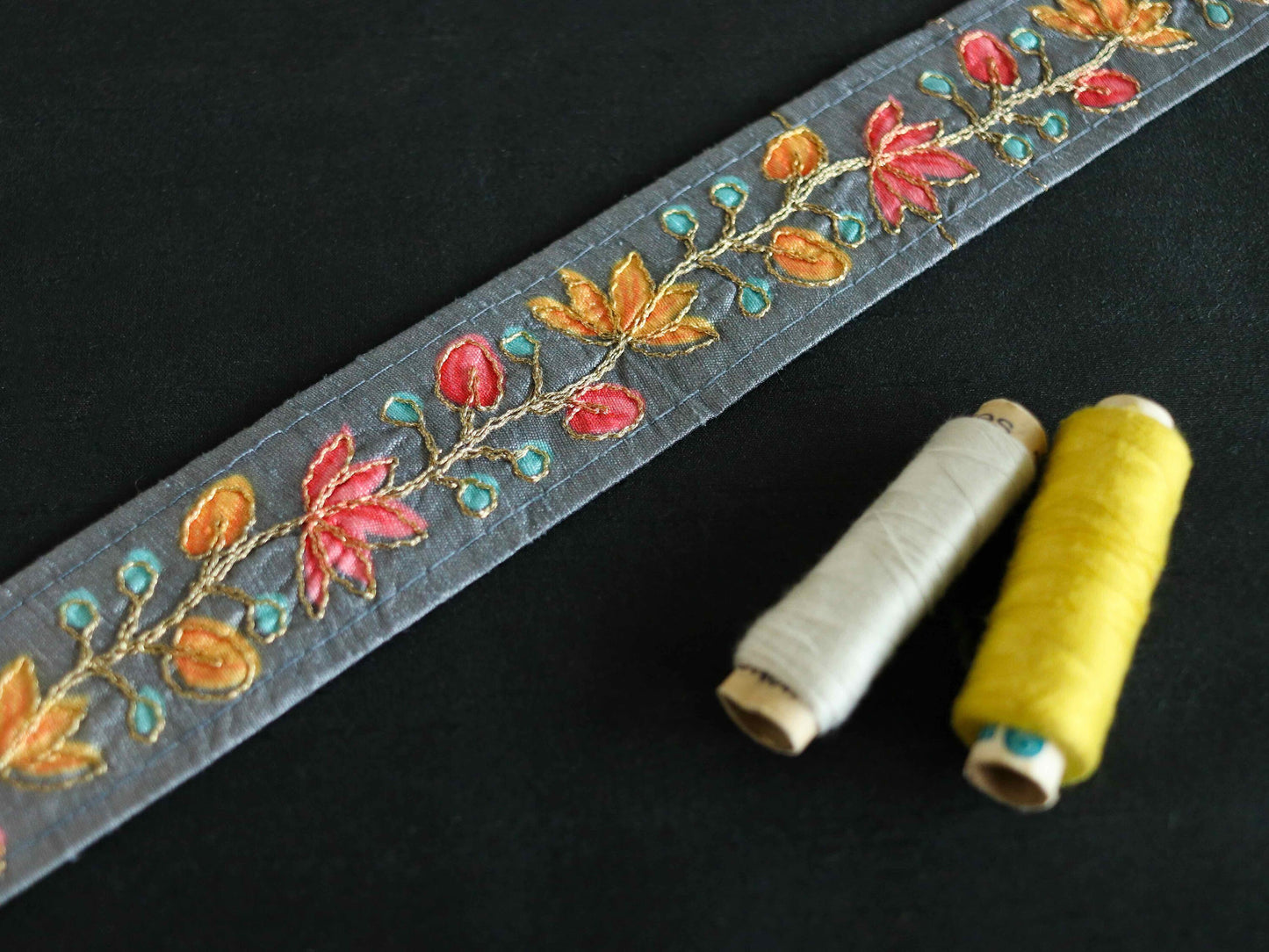 Grey Floral Digital Print Trim,Grey Pink Printed Border,Boho Floral Digital Print Lace,Floral Saree Border,Price/mtr