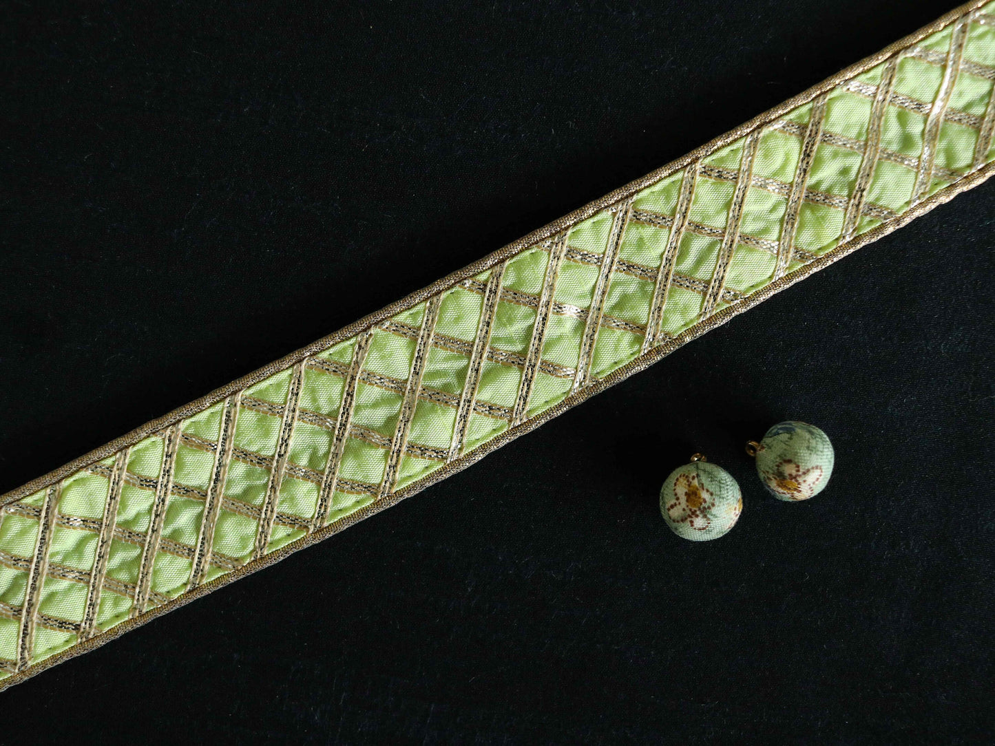 Green Gold Gota Checks Trim,Handmade Gold Gota Border,Boho Gold Foil Lace,Indian Designer Trim,Gota Saree Border,Price/mtr
