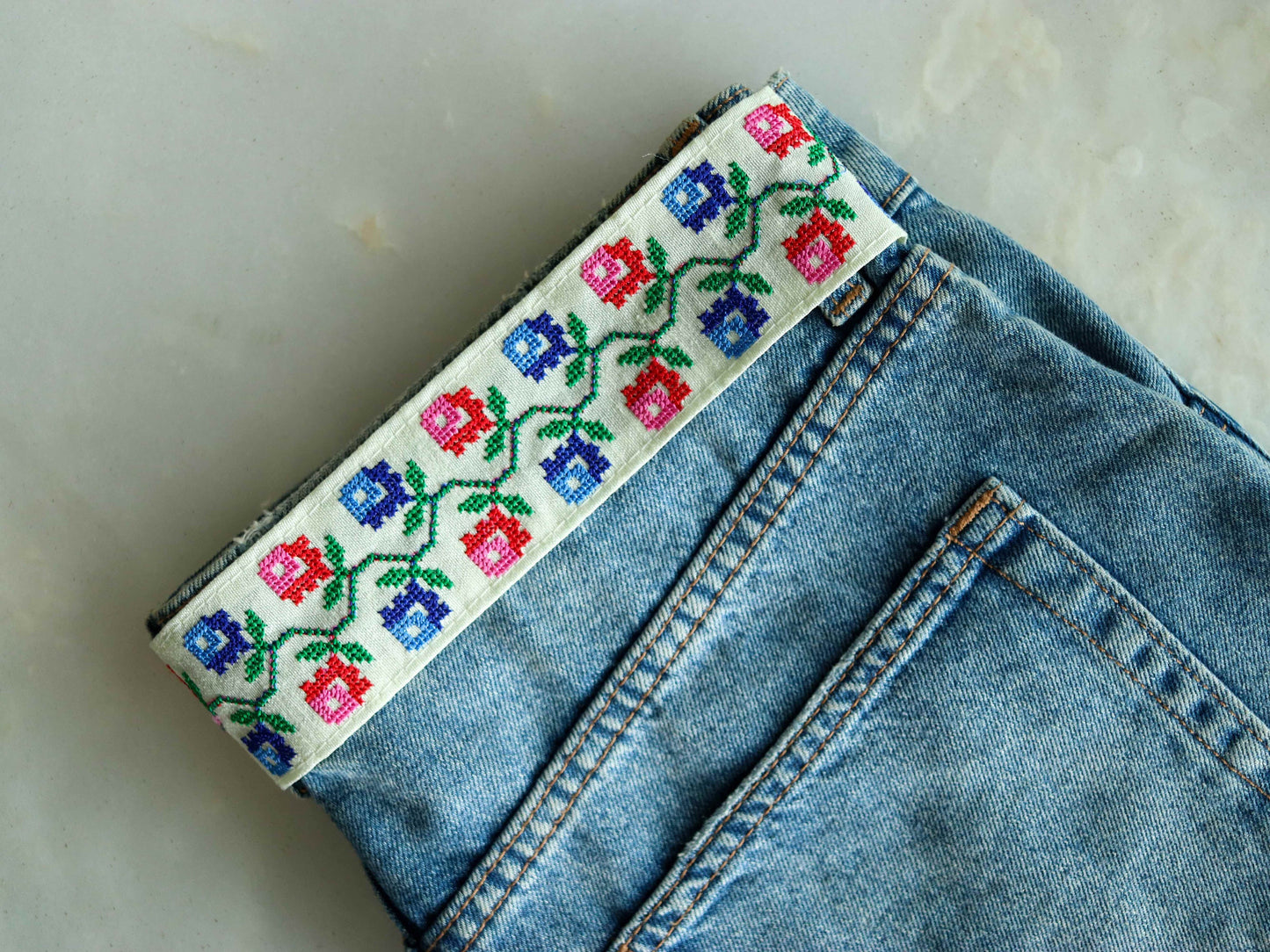 White Pink Floral Embroidered Trim,Cross Stitch Embroidered White Pink Blue Floral Lace,White Saree Border,Boho Indian Fabric Trim,Price/mtr