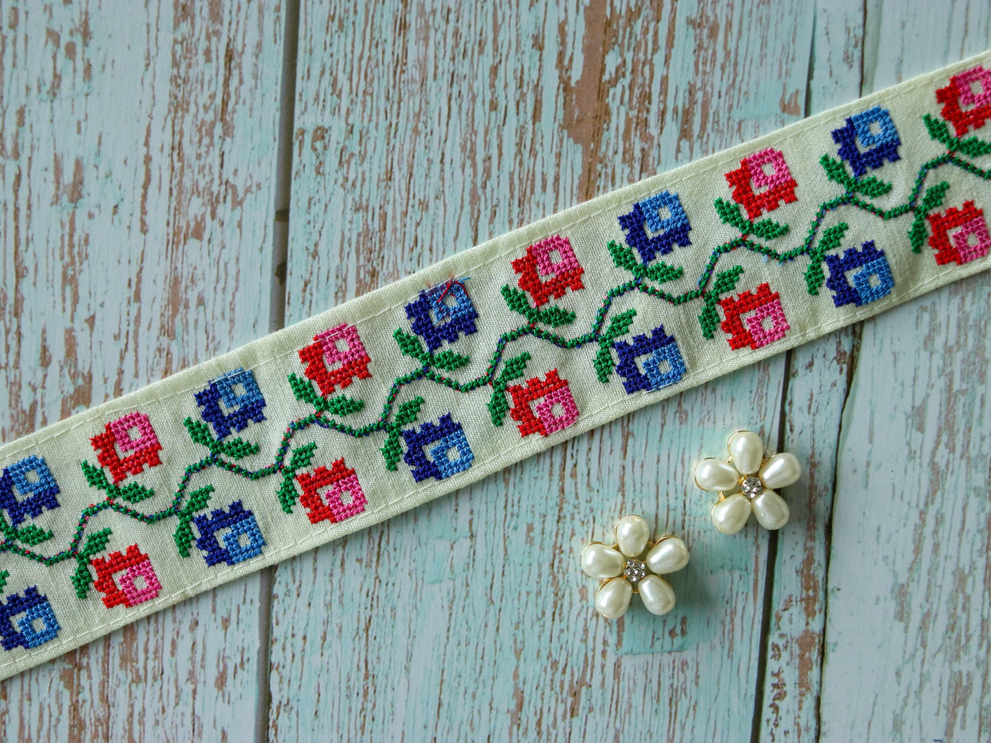 White Pink Floral Embroidered Trim,Cross Stitch Embroidered White Pink Blue Floral Lace,White Saree Border,Boho Indian Fabric Trim,Price/mtr