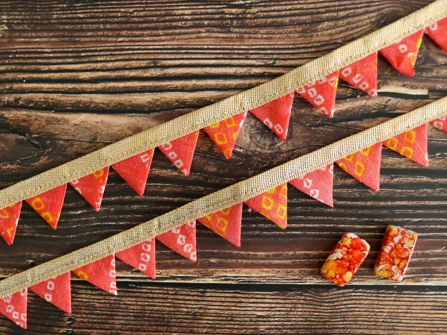 Peach Bandhani Triangle Samosa Trim,Tie Dye Bunting Pennant Festive Border,Peach Pink Gota Bridal Saree Border,Indian Fabric Trim,Price/mtr