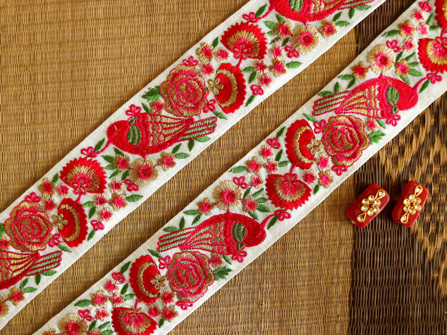 White Floral Bird Embroidered Trim,Indian Embroidery Border,Pink White Sparrow Parrot Bird Lace,Floral Saree Border,Price/mtr