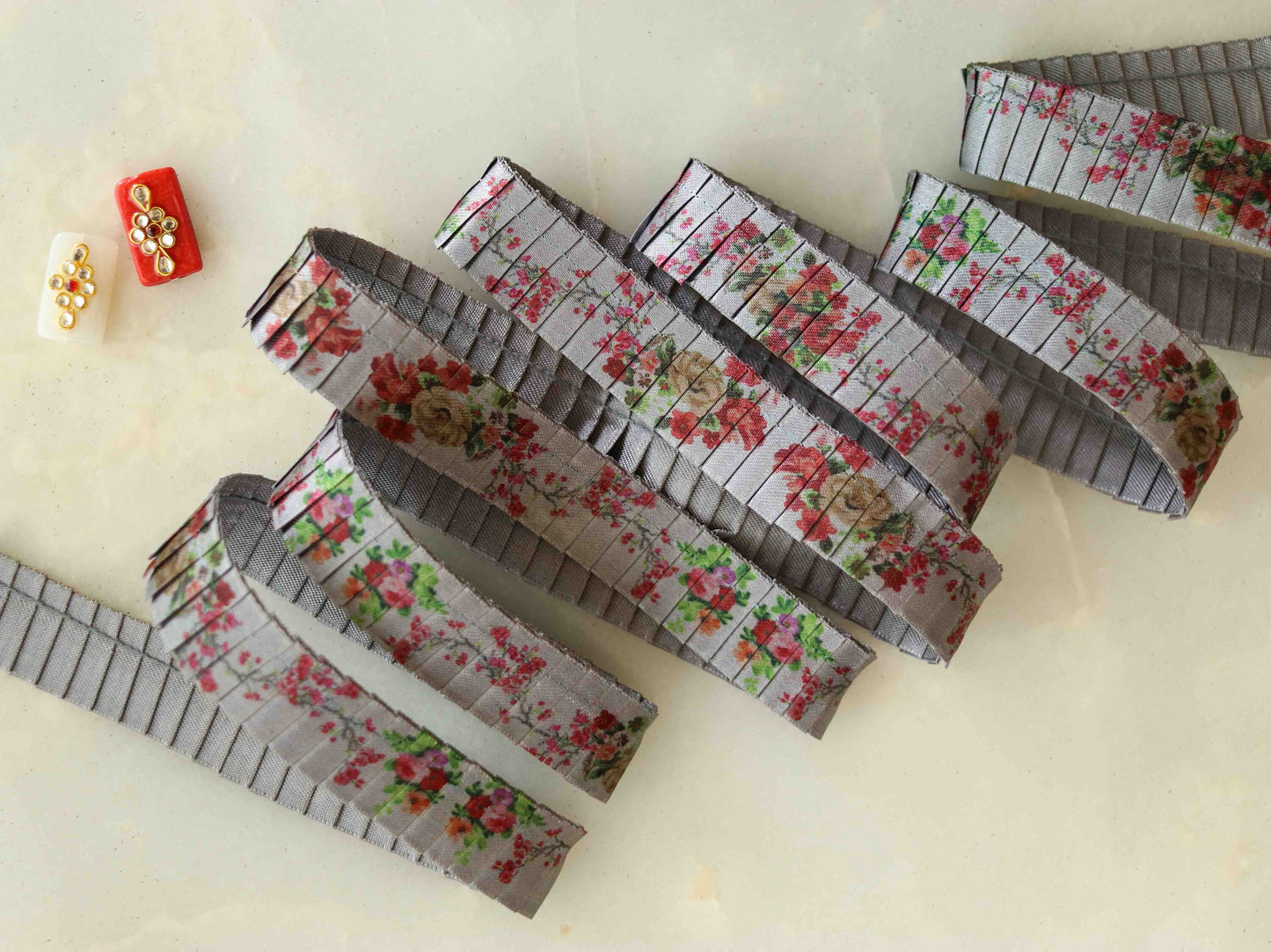 Grey Floral Print Pleated Trim,Grey Red Pink Printed Border,Boho Floral Digital Print Lace,Floral Saree Border,Price/mtr