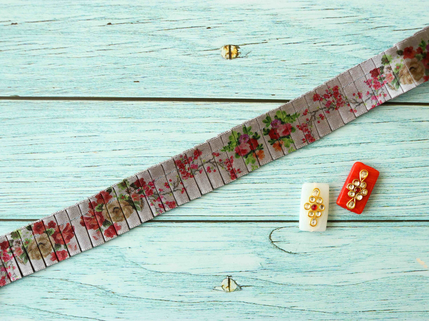 Grey Floral Print Pleated Trim,Grey Red Pink Printed Border,Boho Floral Digital Print Lace,Floral Saree Border,Price/mtr