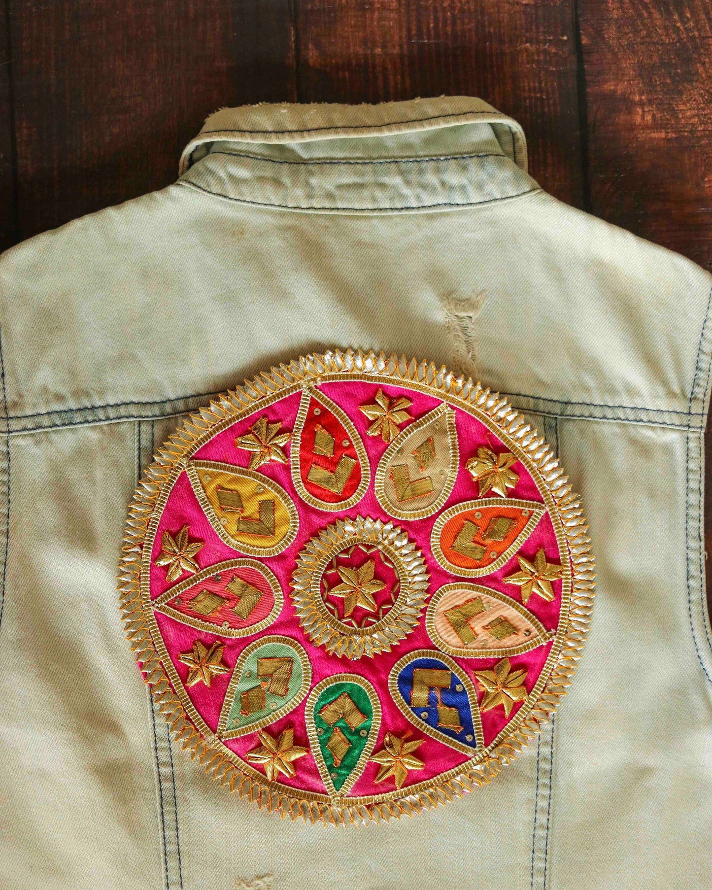 Large Boho Pink Mandala Patch,Embroidered Handmade Round Floral Colourful Gold Gota Applique, Kitschy Multicolour Puja Aarti Thali Decor