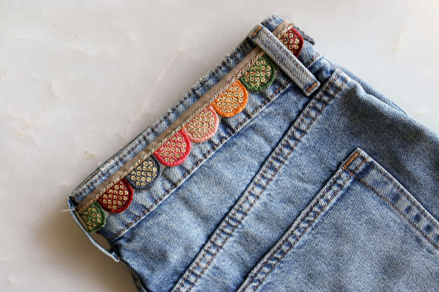 Thin Multicolour Embroidered Sequin Trim,Pink Red Green Gold Scallop Border,Bridal Designer Lace,Colourful Sequin Saree Border,Price/mtr, CL