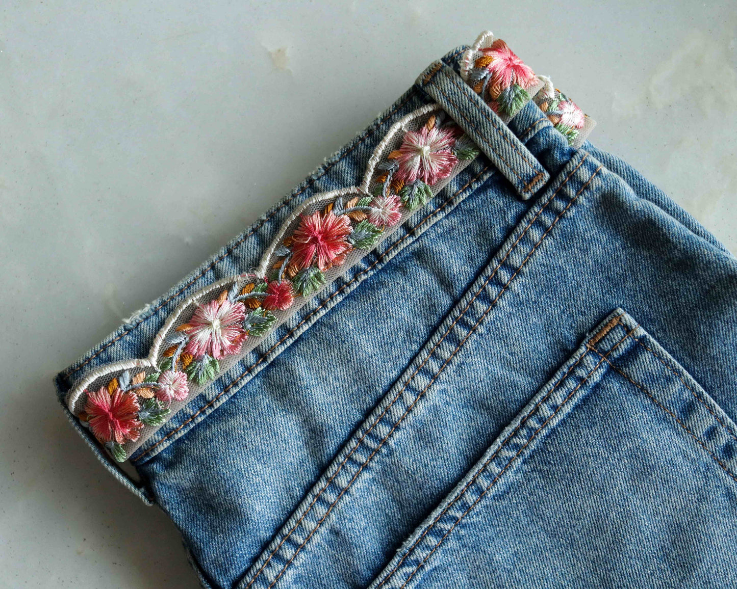 Floral Scallop Embroidered Net Trim,Pink White Net Border,Cutwork Floral Net Lace,Indian Fabric Trim,Floral Saree Border,Price/mtr