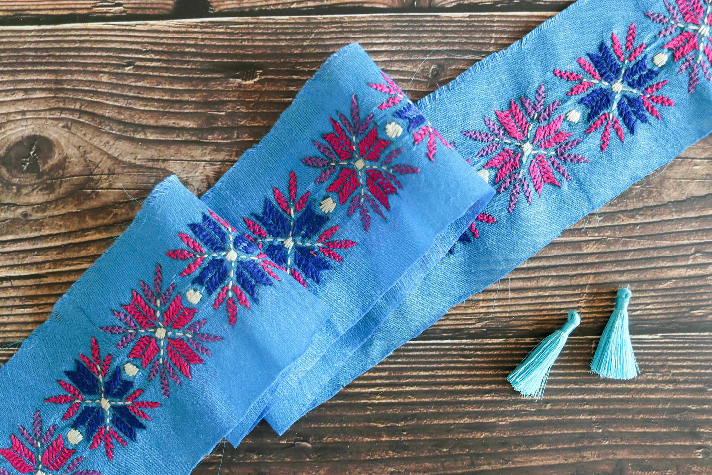 Blue Pink Embroidered Phulkari Trim,Floral Indian Border,Geometric Blue Lace,Boho Hippie Phulkari Saree Border,Snowflake Design,Price/mtr