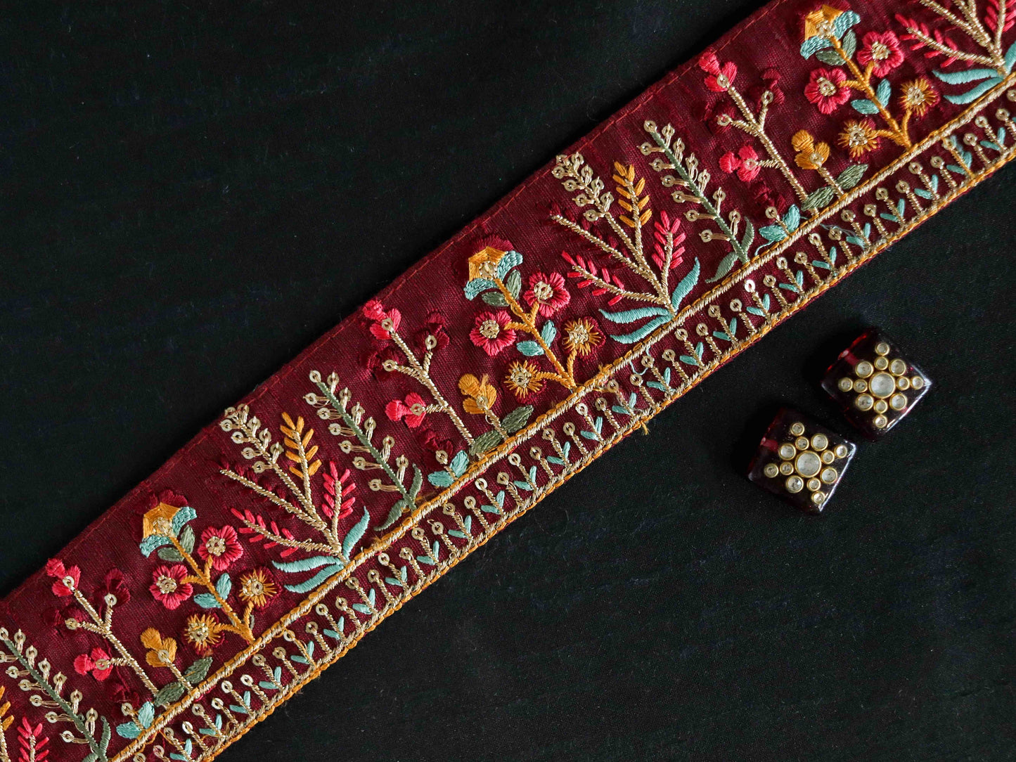 Maroon Pink Floral Embroidered Trim,Kashmir Embroidery,Burgundy Saree Border,Boho Red Rustic Lace,Indian Fabric Trim,Price/mtr