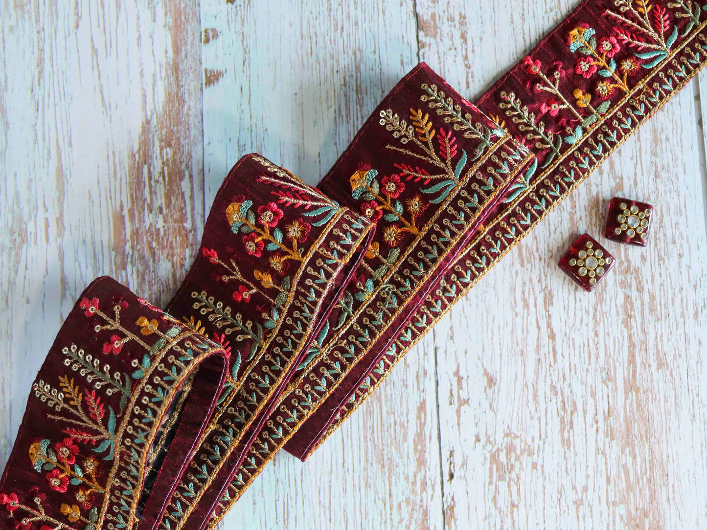 Maroon Pink Floral Embroidered Trim,Kashmir Embroidery,Burgundy Saree Border,Boho Red Rustic Lace,Indian Fabric Trim,Price/mtr