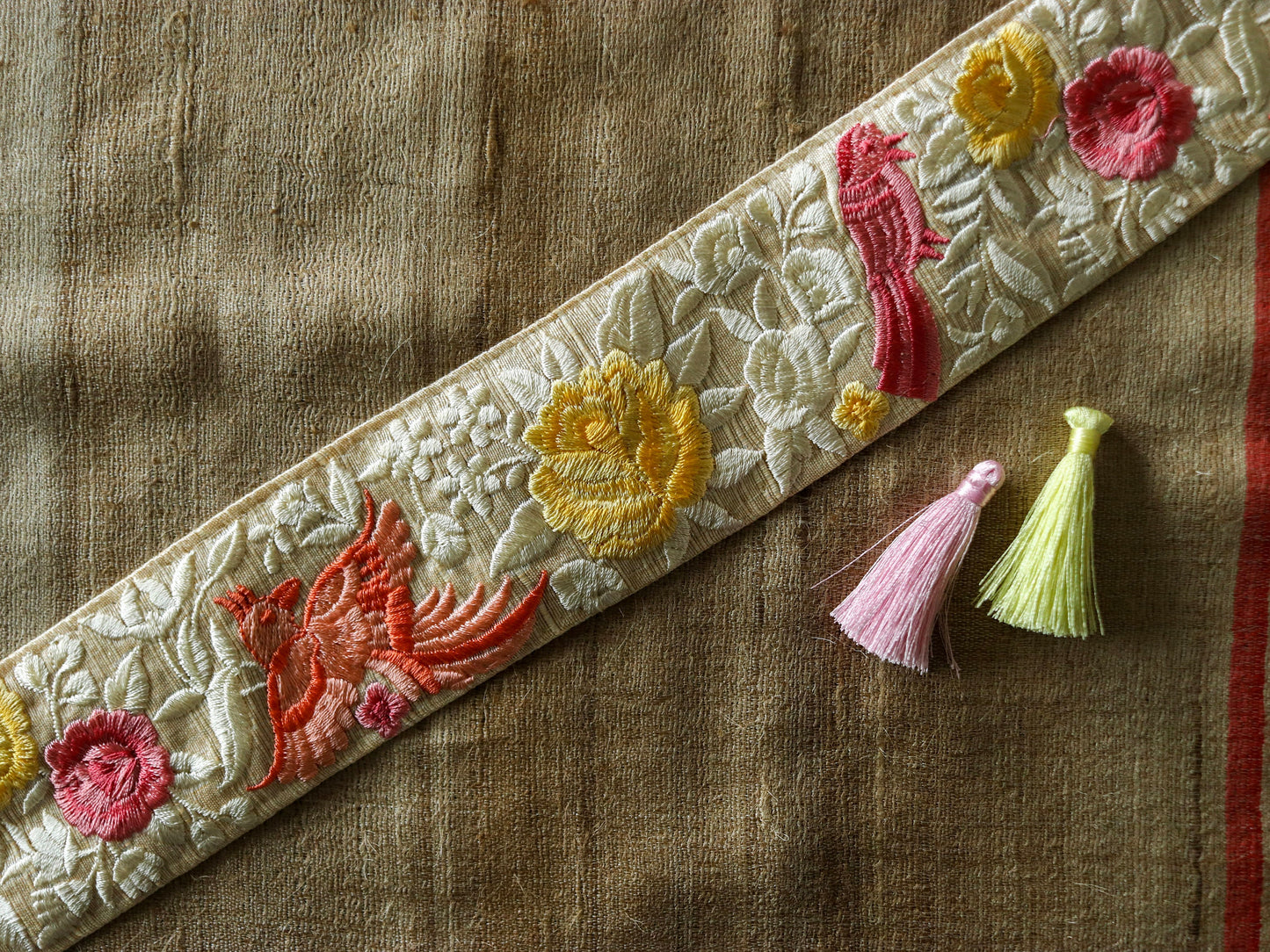 White Pink Bird Embroidered Trim,Floral Peach Fuzz Parrot Border,Pastel Beige White Floral Lace,Pink Floral Bird Saree Border,Price/mtr