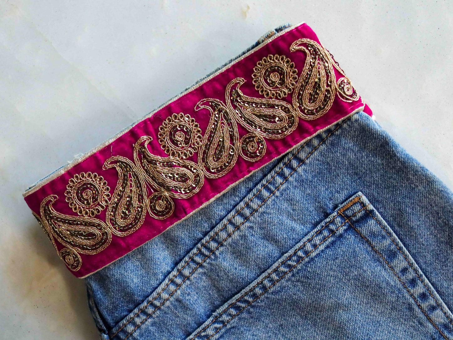 Pink Gold Paisley Embroidered Trim,Indian Paisley Zari Border,Vintage Pink Gold Kairi Raw Mango Lace,Velvet Saree Border,Price/mtr