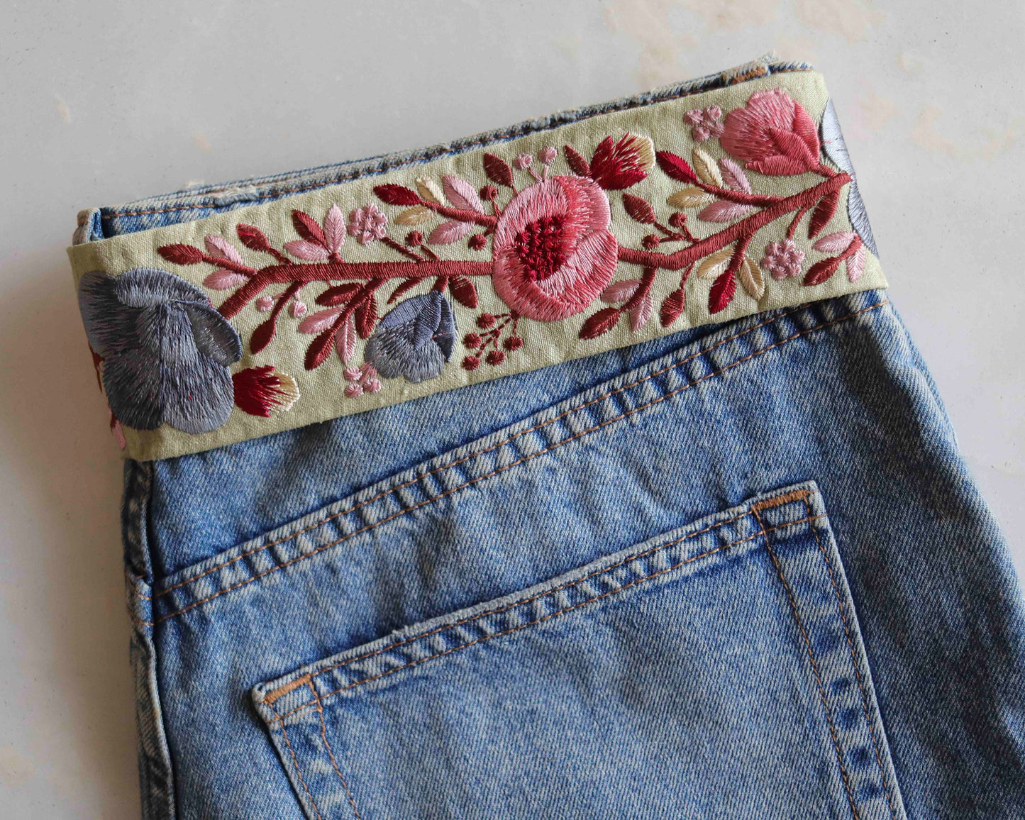 Mint Pink Floral Embroidered Trim,Indian Fabric Embroidered Border,Green Pink Grey Floral Lace,Pastel Floral Saree Border, インド刺繍リボン,Price/mt