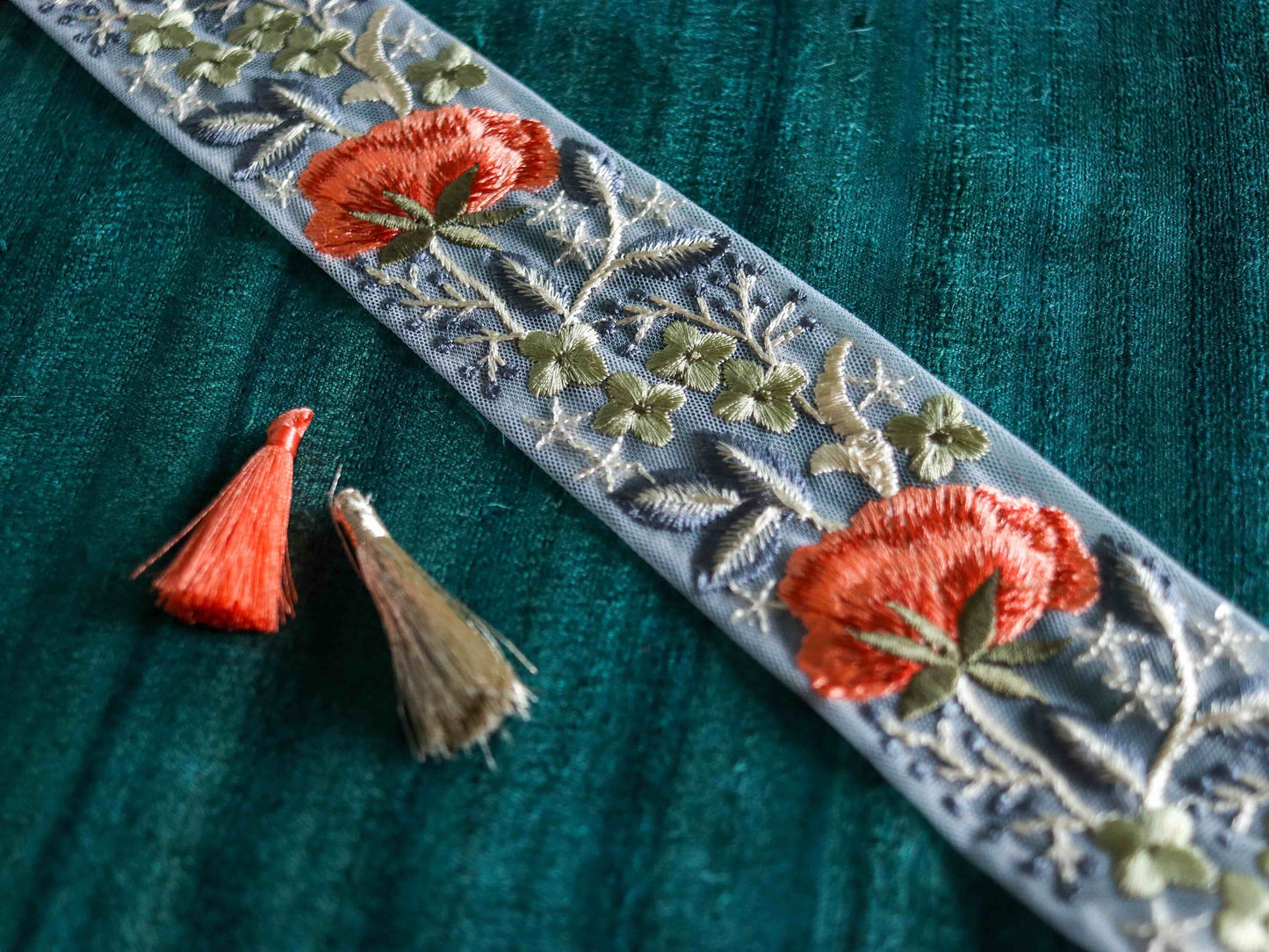 Grey Peach Floral Embroidered Trim,Peach Mint Grey Net Floral Border,Blue Net Lace,Indian Fabric Trim,Saree Border,Price/mtr, インド刺繍リボン