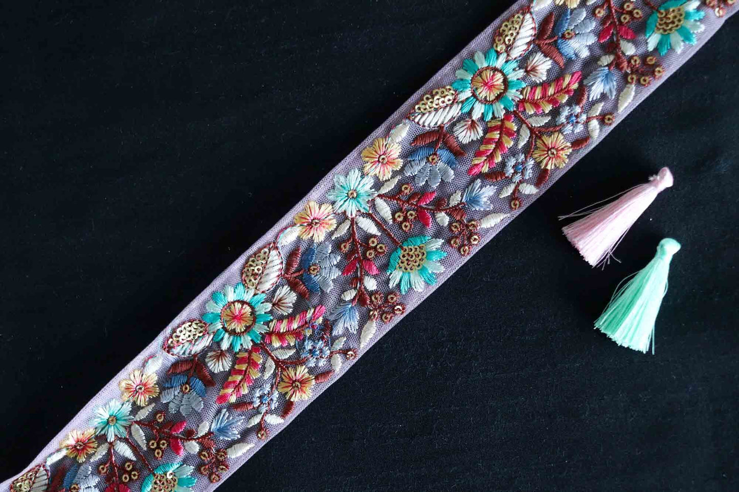 Pink Green Floral Net Trim,Embroidered Indian Fabric Border,Parsi Embroidery Lace,Pink Saree Border, インド刺繍リボン, Price/mtr,