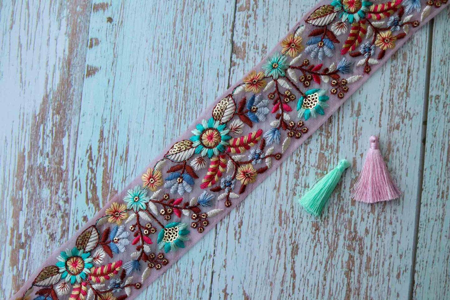 Pink Green Floral Net Trim,Embroidered Indian Fabric Border,Parsi Embroidery Lace,Pink Saree Border, インド刺繍リボン, Price/mtr,