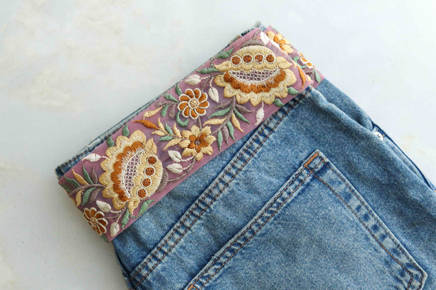 Pink Yellow Floral Embroidered Trim,Pink Net Floral Border,Yellow Pink Net Lace,Indian Fabric Trim, Floral Saree Border, インド刺繍リボン, Price/mt