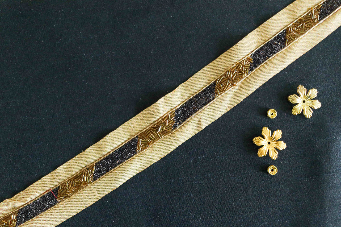 Black Gold Beaded Handmade Trim, Cutdana Bugle Beads Narrow Border,Black Gold Fringe Lace,Indian Fabric Trim,Price/mtr