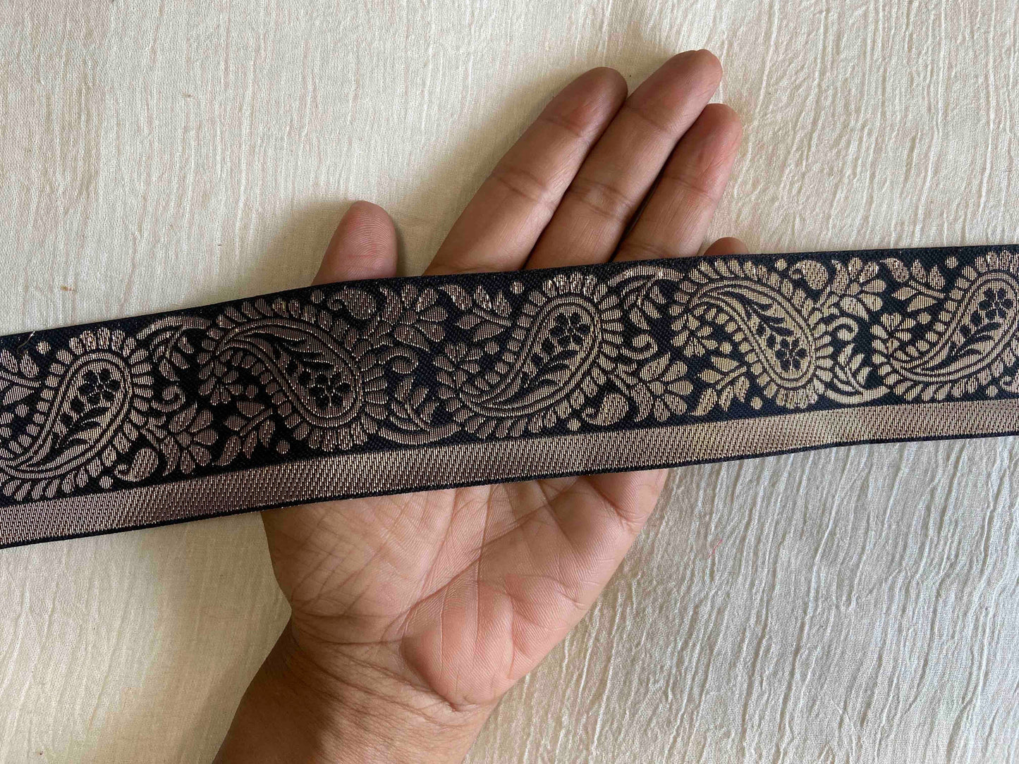 Black Gold Floral Brocade Trim, Jacquard Paisley Border, Indian Brocade Lace, Black Gold Vintage Trim, Black Saree Border, Price/mtr
