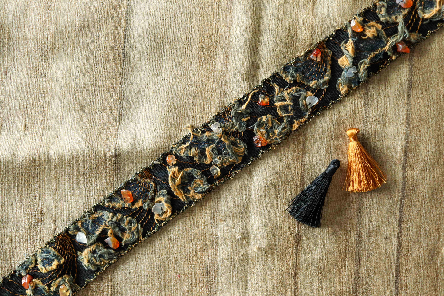 Boho Black Distress Embroidered Trim,Wool Rhinestone Beige Border,Vintage Recycled Indian Fabric Trim,Rustic Saree Border,インド刺繍リボン,Price/mtr