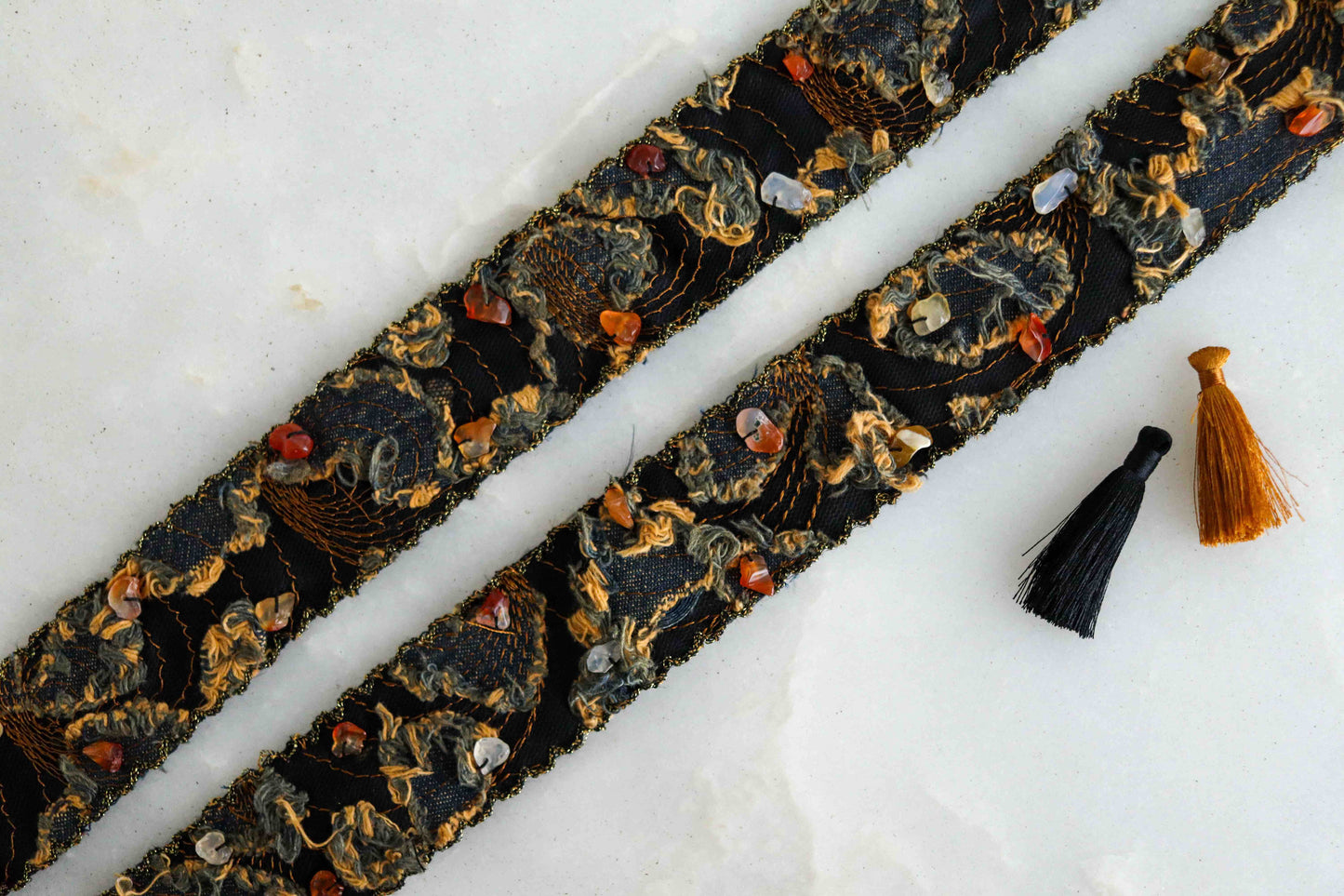 Boho Black Distress Embroidered Trim,Wool Rhinestone Beige Border,Vintage Recycled Indian Fabric Trim,Rustic Saree Border,インド刺繍リボン,Price/mtr