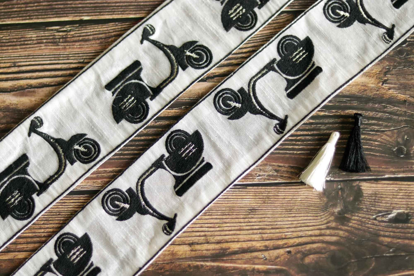 Black White Scooter Embroidered Trim,Quirky Scooter Border,Vehicle Embroidery Lace,Indian Trim,Boho White Saree Border,Price/mtr