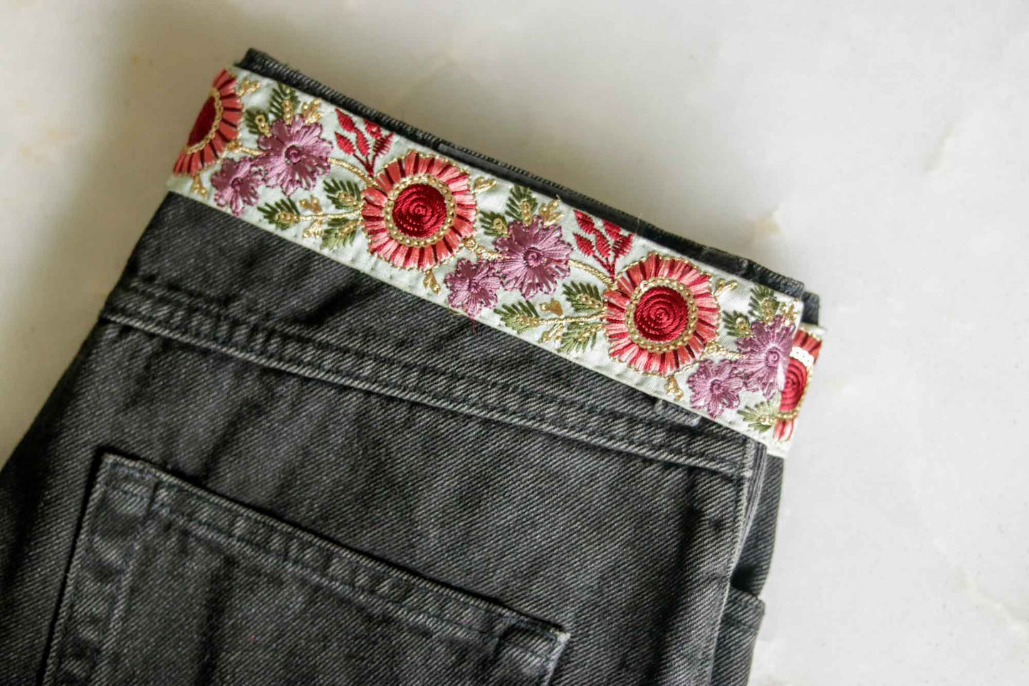 Blue Pink Floral Embroidered Trim,Powder Blue Floral Border,Blue Sequin Lace,Indian Fabric Trim,Floral Saree Border,インド刺繍リボン, Price/mtr