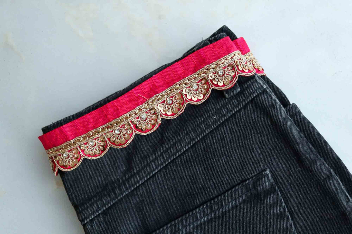 Pink Gold Scallop Embroidered Trim,Cutwork Gold Zari Sequin Border,Bridal Designer Lace,Pink Gold Floral Saree Border,インド刺繍リボン, Price/mtr