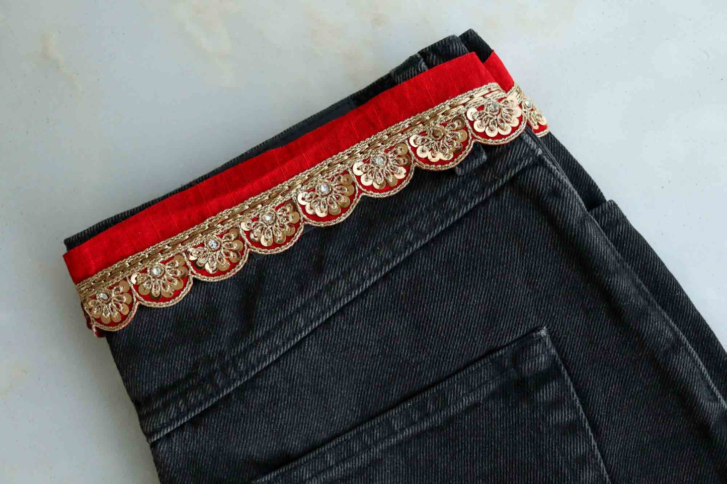 Red Gold Scallop Embroidered Trim,Cutwork Gold Zari Sequin Border,Bridal Designer Lace,Red Gold Floral Saree Border,インド刺繍リボン, Price/mtr
