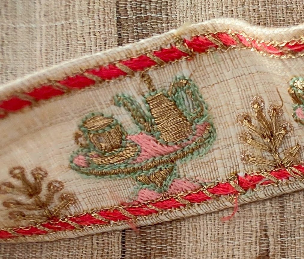 Quirky Teapot Teacup Embroidered Trim,Boho Tea Party Embroidered Lace,White Peach High Tea Lace,Indian Saree Border,インド刺繍リボン,Price/mtr