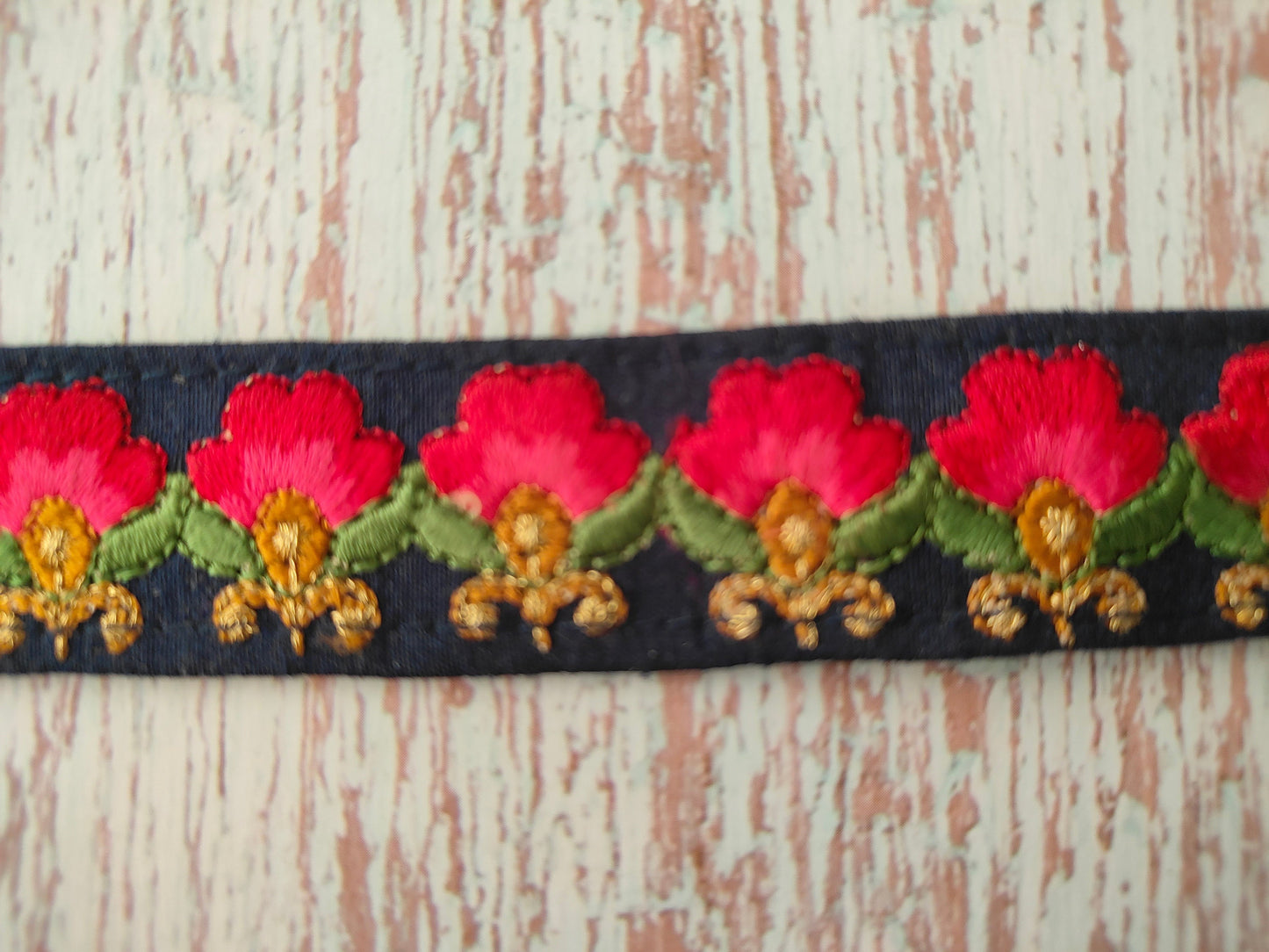 Black Red Floral Embroidered Trim,Black Floral Border,Floral Embroidery Lace,Black Red Floral Lace,Indian Trim,Saree Border,インド刺繍リボン,Price/m