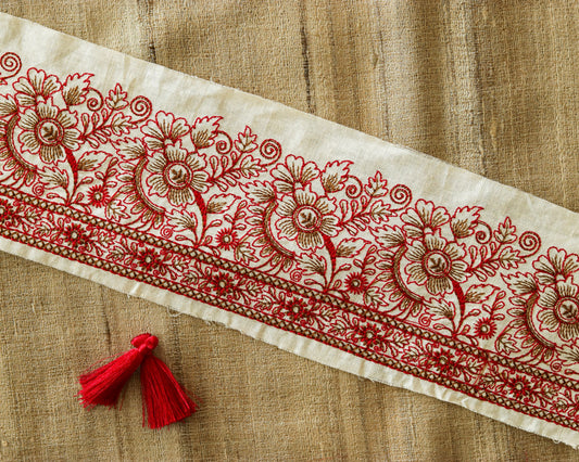 Red White Floral Embroidered Trim,White Floral Border,Madhubani Embroidery Trim,Cream Floral Lace,White Boho Trim,Indian Trim,Price/mtr