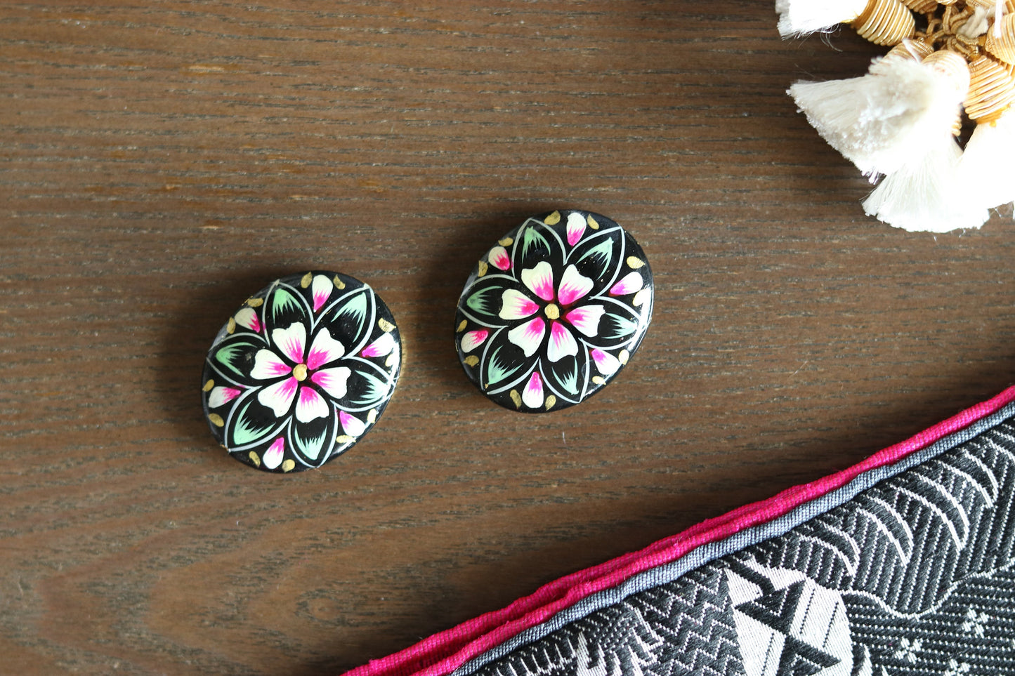 Black pink Floral Digital Buttons,Black Floral Beads,Digital Print Button,Digital Print Charm,Floral Charm,Indian Jewellery Charm ,2 pcs