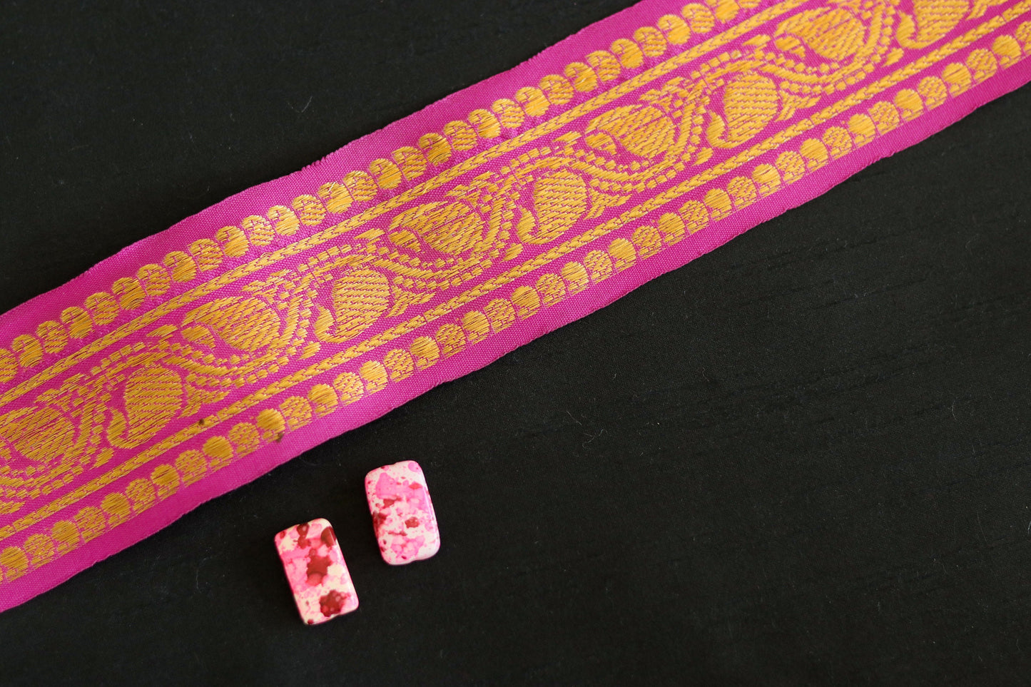 Pink Gold Paisley Brocade Trim,Pink Paisley Border,Pink Paisley Lace,Pink Gold Trim,Pink Brocade Border,Saree Border,Indian Trim,Price/mtr
