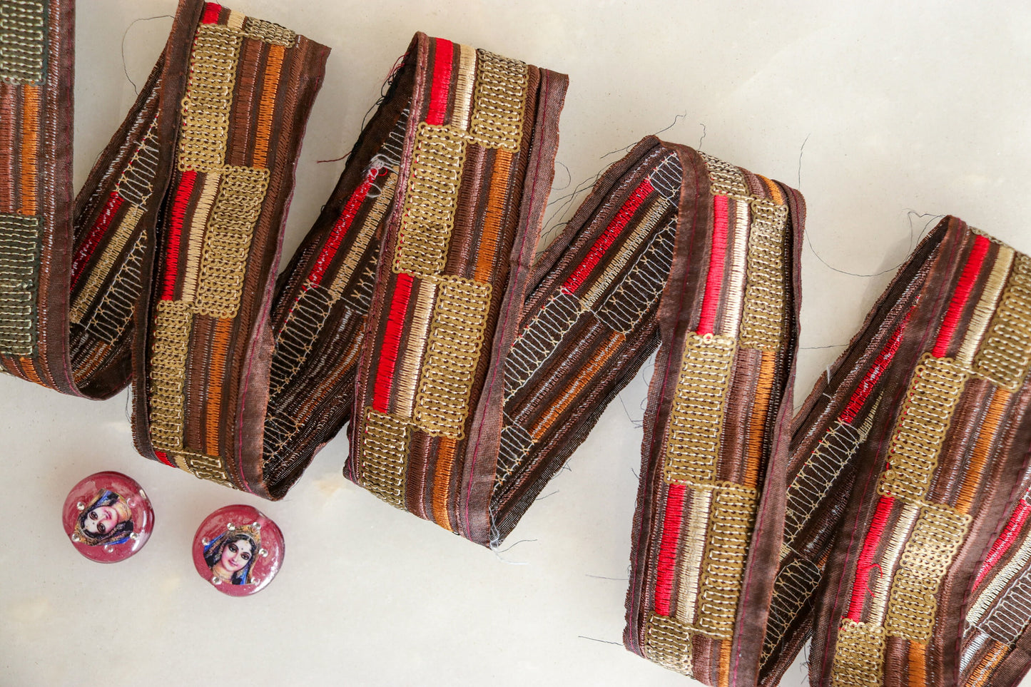 Brown Sequin Stripe Embroidered Trim,Indian Sequin Border,Brown Sequin Lace,Vintage Bridal Saree Border,Fabric Trim,Price/mtr